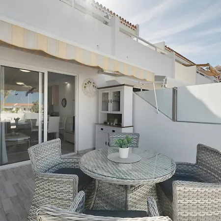 Island Village Heights أذيخي