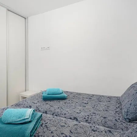 Island Village Heights Apartamento *