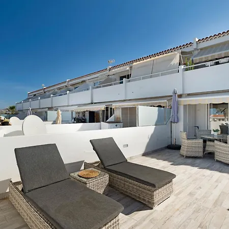Island Village Heights Apartamento *