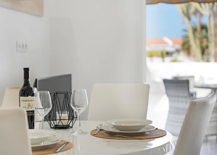 Island Village Heights Appartamento