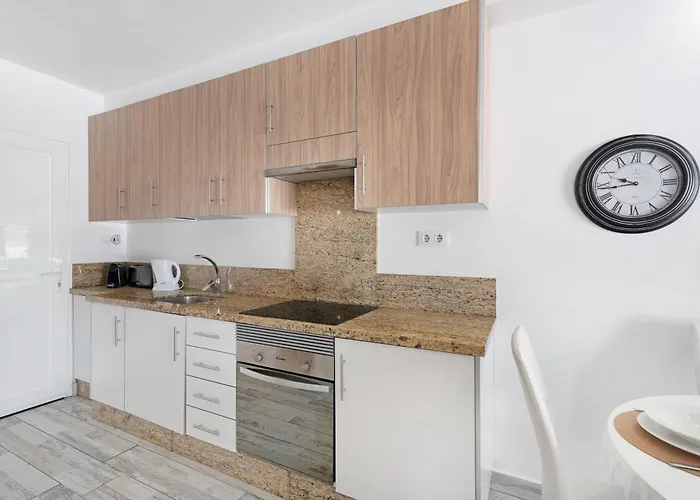 Island Village Heights شقة أذيخي